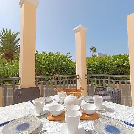 Sarah's - Playa Fanabe Apartamento