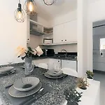 Sarah's - Playa Fanabe 아파트 *