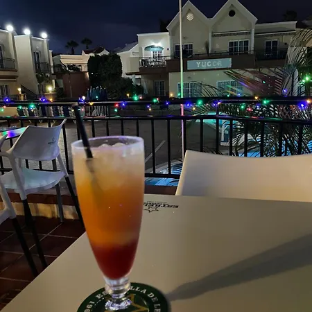 Sarah's - Playa Fanabe アパート *