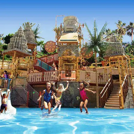 Sarah's - Playa Fanabe アパート アデヘ